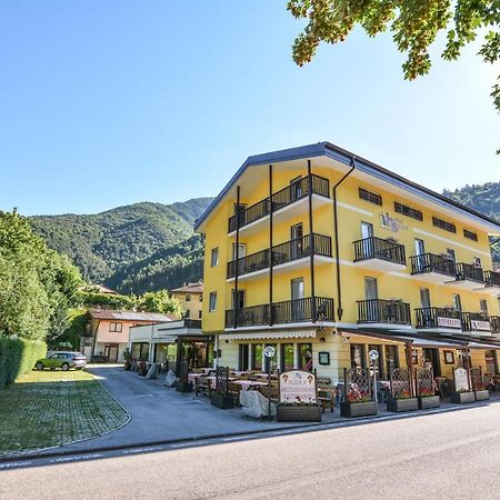 Hotel Sport Pieve Di Ledro Zewnętrze zdjęcie